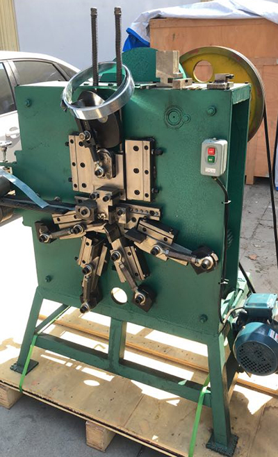 Poly -strapping clip-s machine shipping to lebanon4000