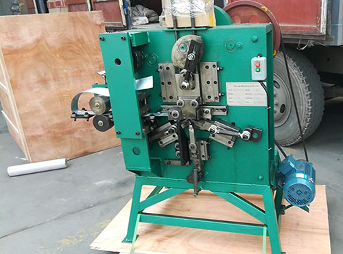 Thailand customer ordered harder steel-strapping clip-machine 400