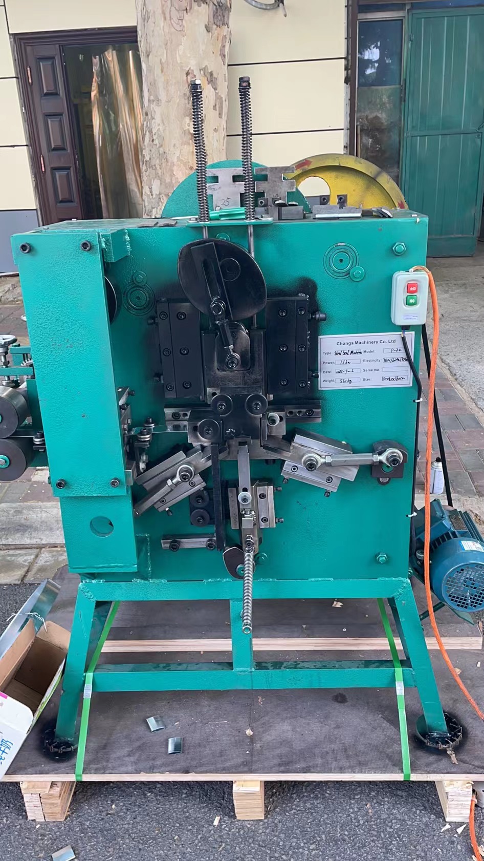 Packing & shipping of the steel-strapping pusher 16 machine 